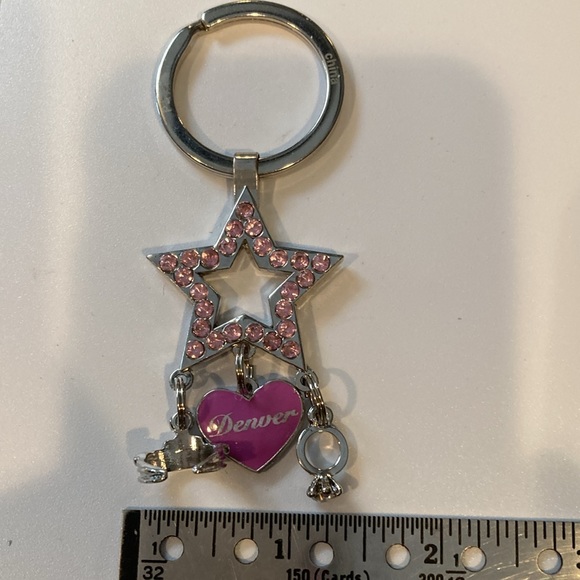 Denver Fashion Star Key Ring with crystal Star and Charms - Picture 8 of 8
